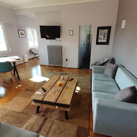 Penthouse Spacious W Super Wifi & Terrace, 2 Min From Metro أثينا المظهر الخارجي الصورة