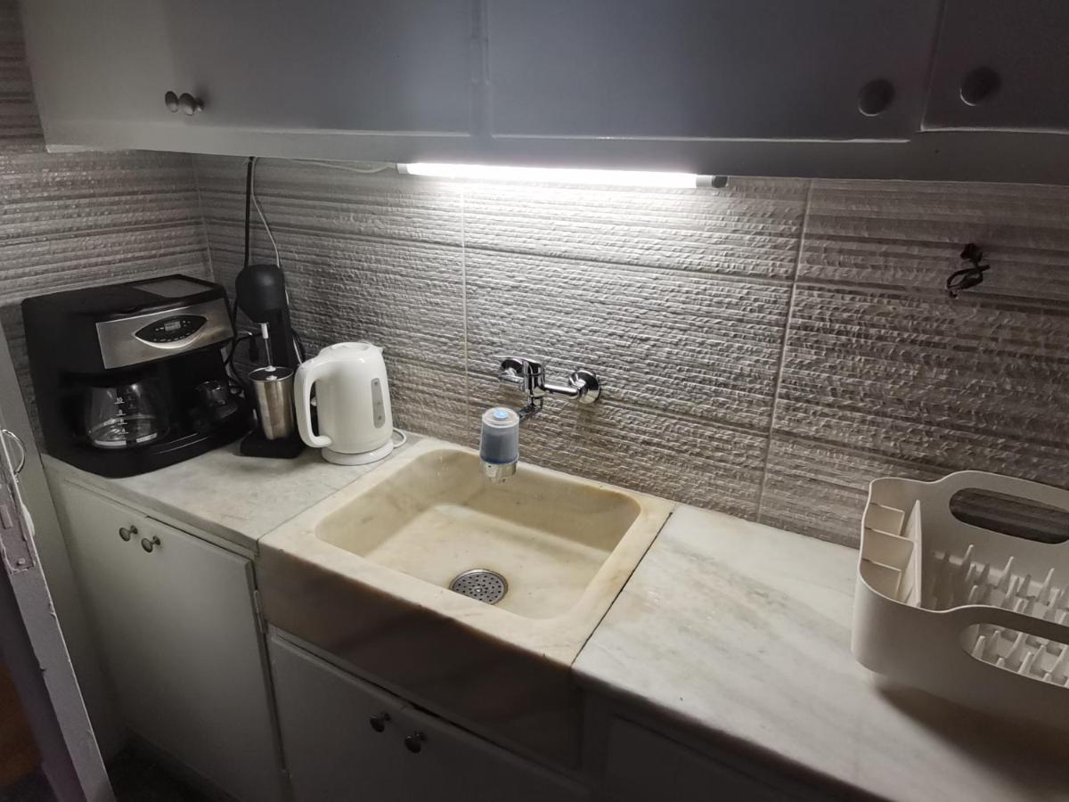 Penthouse Spacious W Super Wifi & Terrace, 2 Min From Metro أثينا المظهر الخارجي الصورة