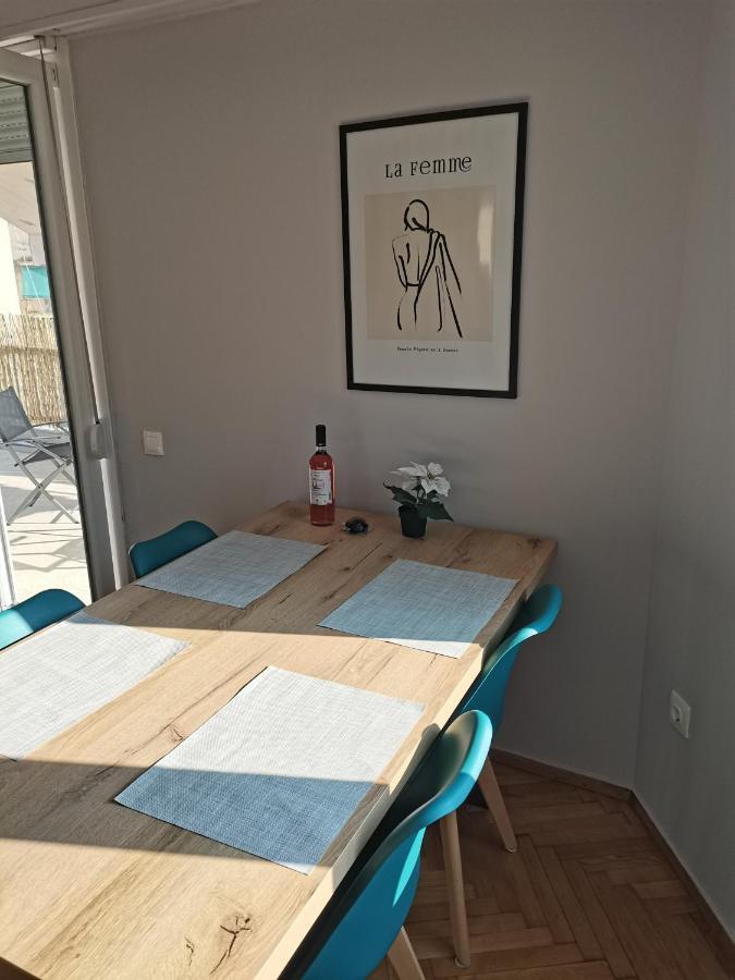 Penthouse Spacious W Super Wifi & Terrace, 2 Min From Metro أثينا المظهر الخارجي الصورة